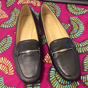 Naturalizer Flats